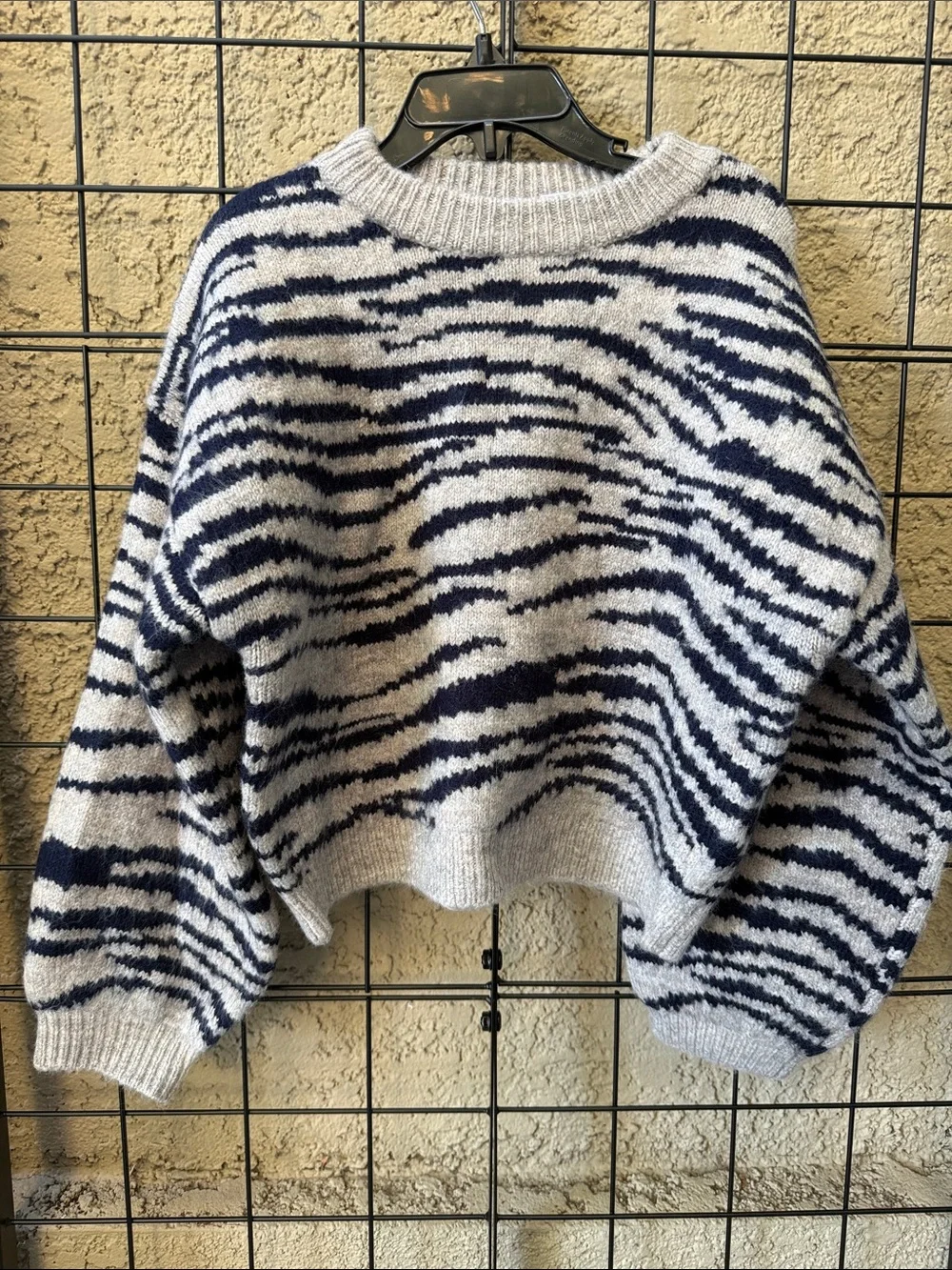 New GAP Navy and Gray Zebra-Stripe Crewneck Knit Sweater